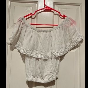 White lace crop top so cute for summer
